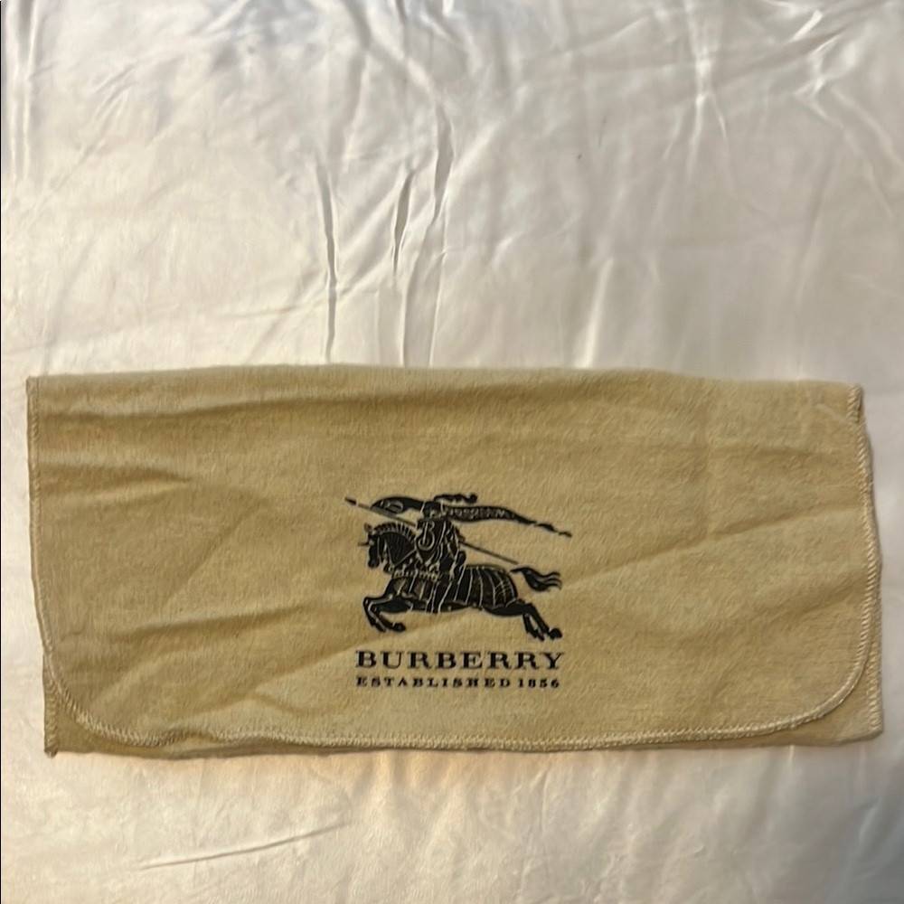 Burberry Beige pouch case with Black Logo unisex
